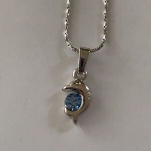 Elegant Silver Necklace